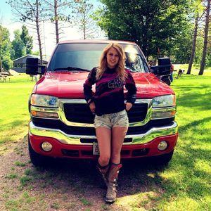 Meet your Posher, Ashley